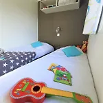 La مكان تخييم 4*